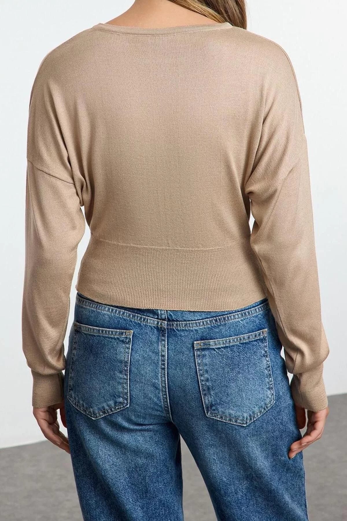 Women Fashion Stylish Crew Neck Standard Sleeve Regular Basic Premium Quality Knitwear Sweater