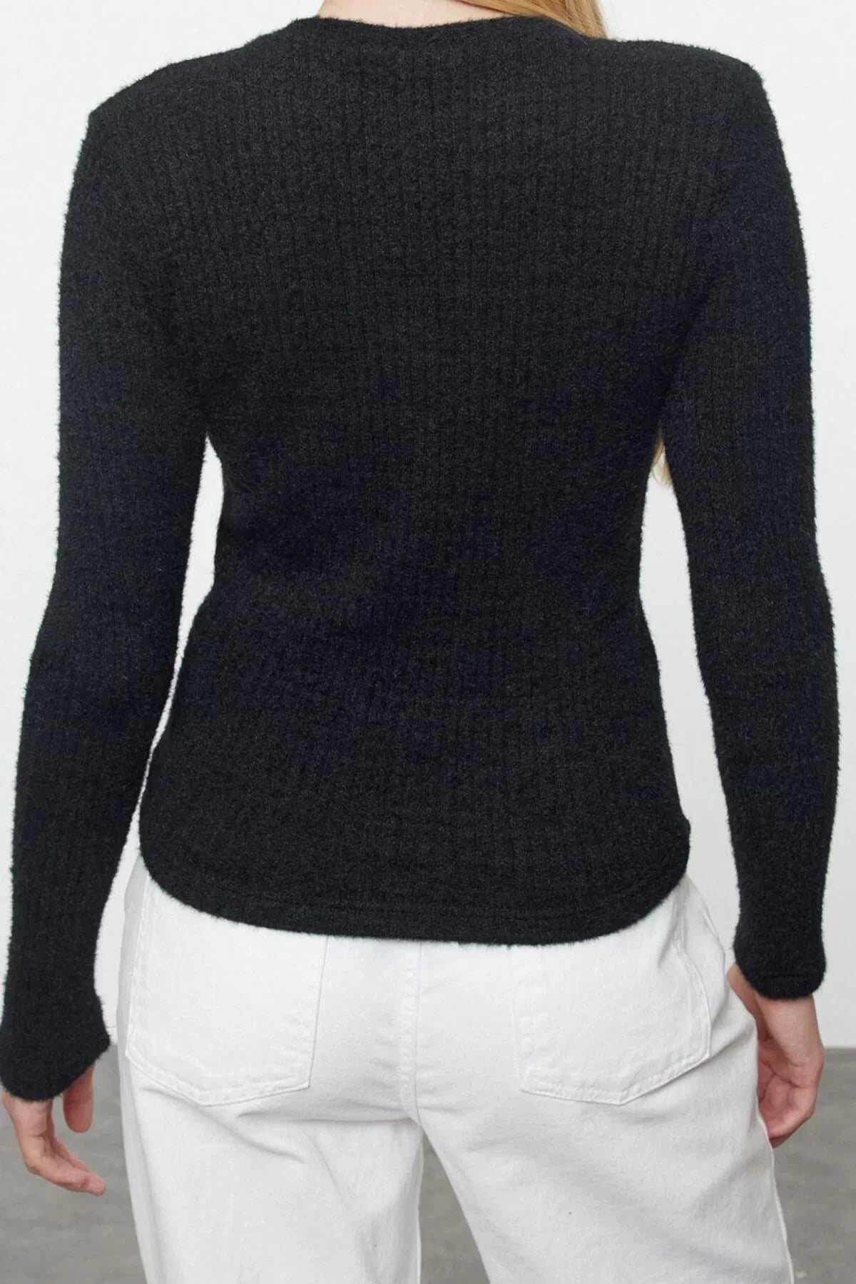 Women Fashion Stylish Crew Neck Standard Sleeve Regular Basic Hairy Knitted Sweater