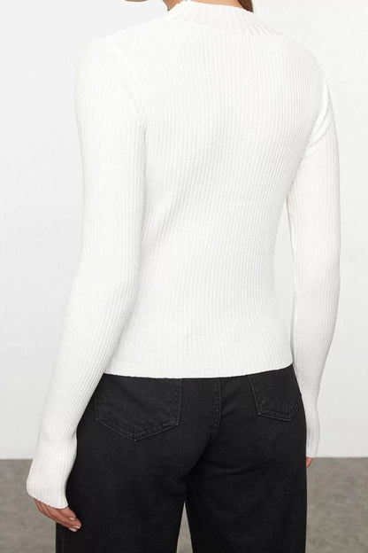 Women Fashion Stylish Stand Collar Standard Sleeve Regular Turtleneck Stone Detailed Knitwear Sweater