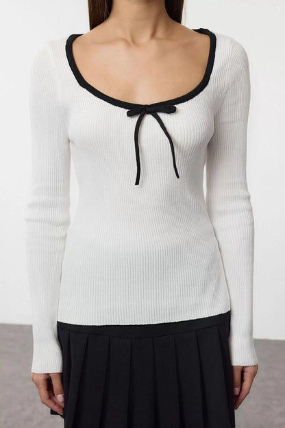 Women's Fashion Stylish Pool Collar Standard Sleeve Regular Special Yarn Ribbon Detailed Knitwear Sweater