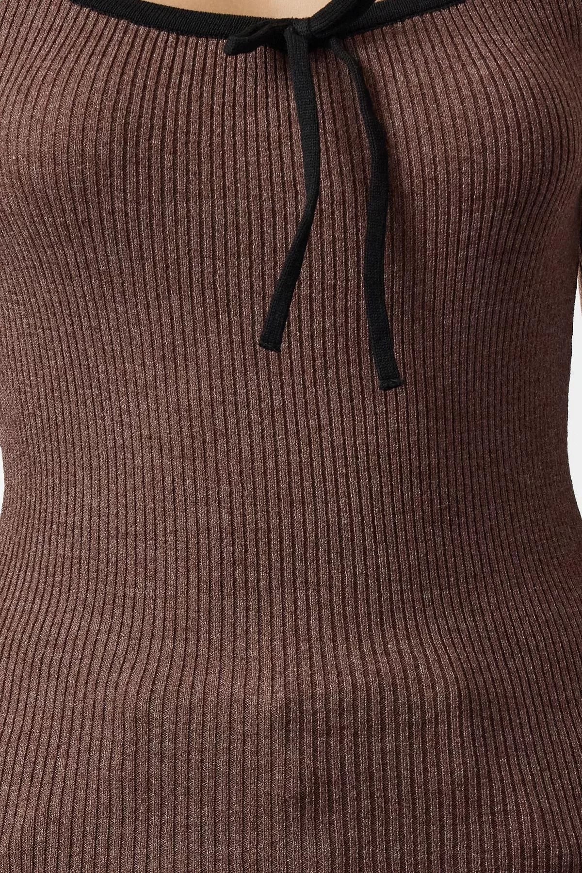 Women's Fashion Stylish Pool Collar Standard Sleeve Regular Special Yarn Ribbon Detailed Knitwear Sweater