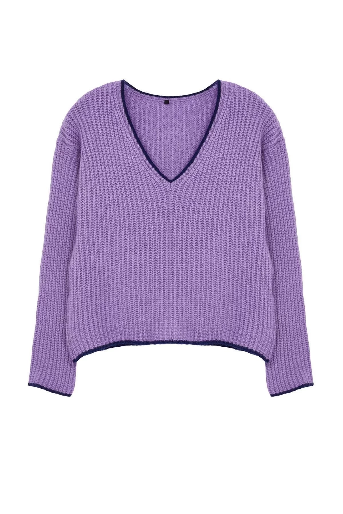 Women's Fashion Stylish V Neck Standard Sleeve Regular Soft Texture Wide Pattern Knitwear Sweater