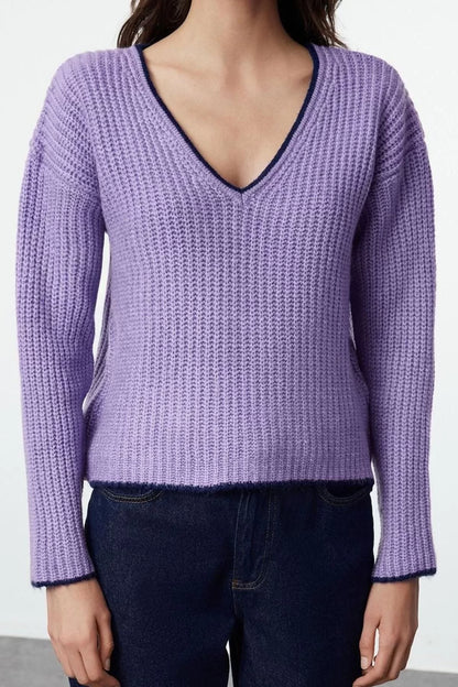 Women's Fashion Stylish V Neck Standard Sleeve Regular Soft Texture Wide Pattern Knitwear Sweater