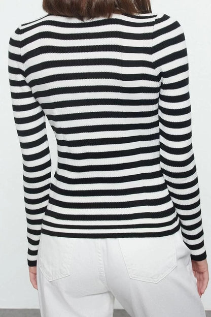 Women Fashion Stylish Polo Neck Standard Sleeve Regular Basic Striped Knitwear Sweater