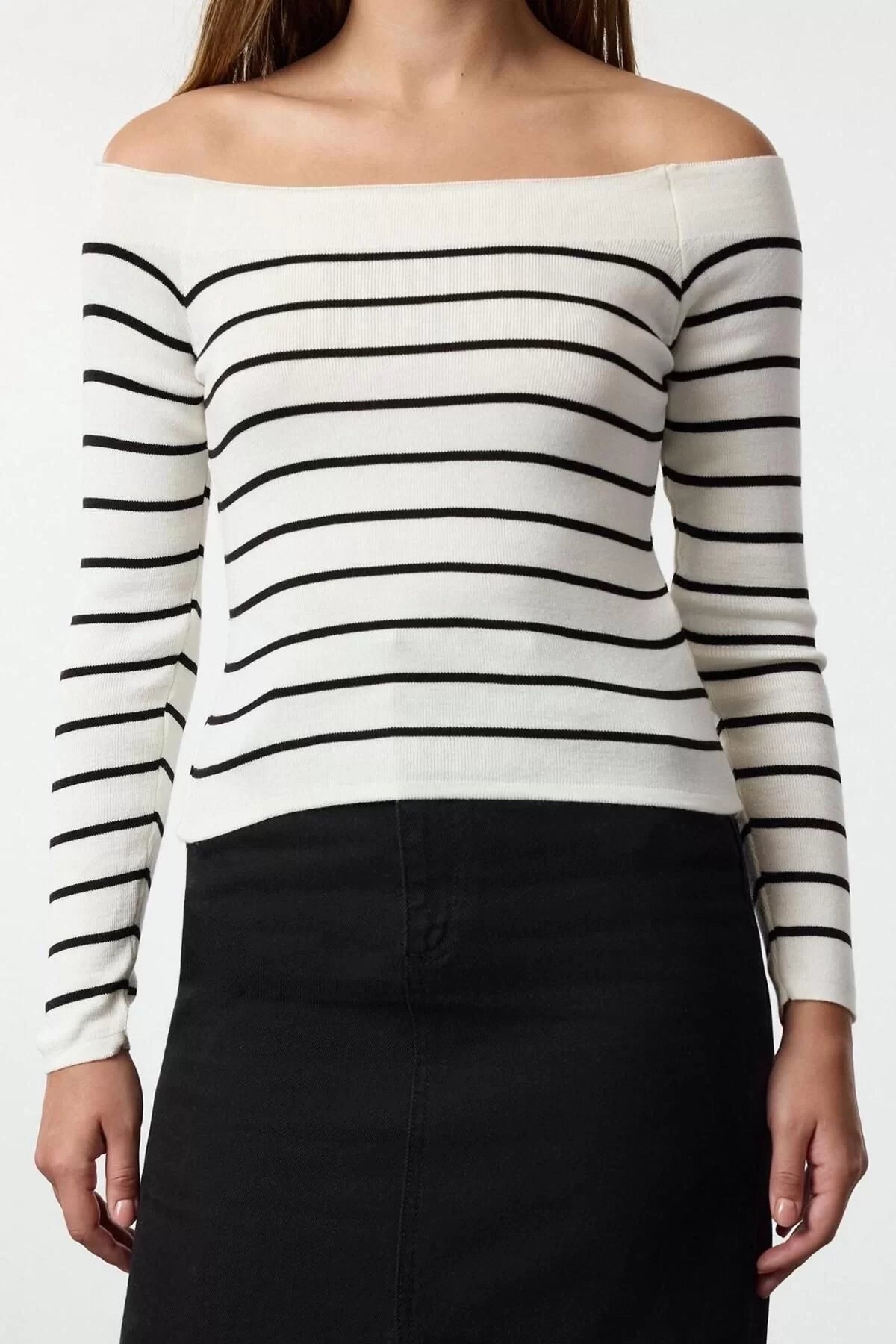 Women Fashion Stylish Strapless Standard Sleeve Regular Boat Neck Striped Knitwear Sweater