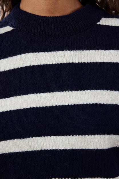 Women Fashion Stylish Crew Neck Regular Sleeve Soft Textured Striped Knitted Sweater