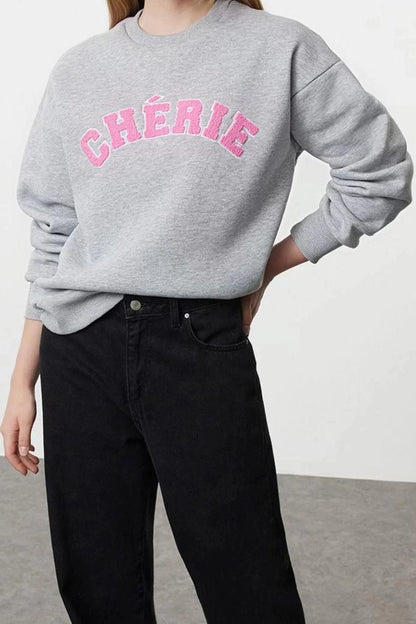 Women's Oversize Crew Neck Low Sleeve Long Thick Fleece Casual Cut Slogan Embroidered Knitted Sweatshirt