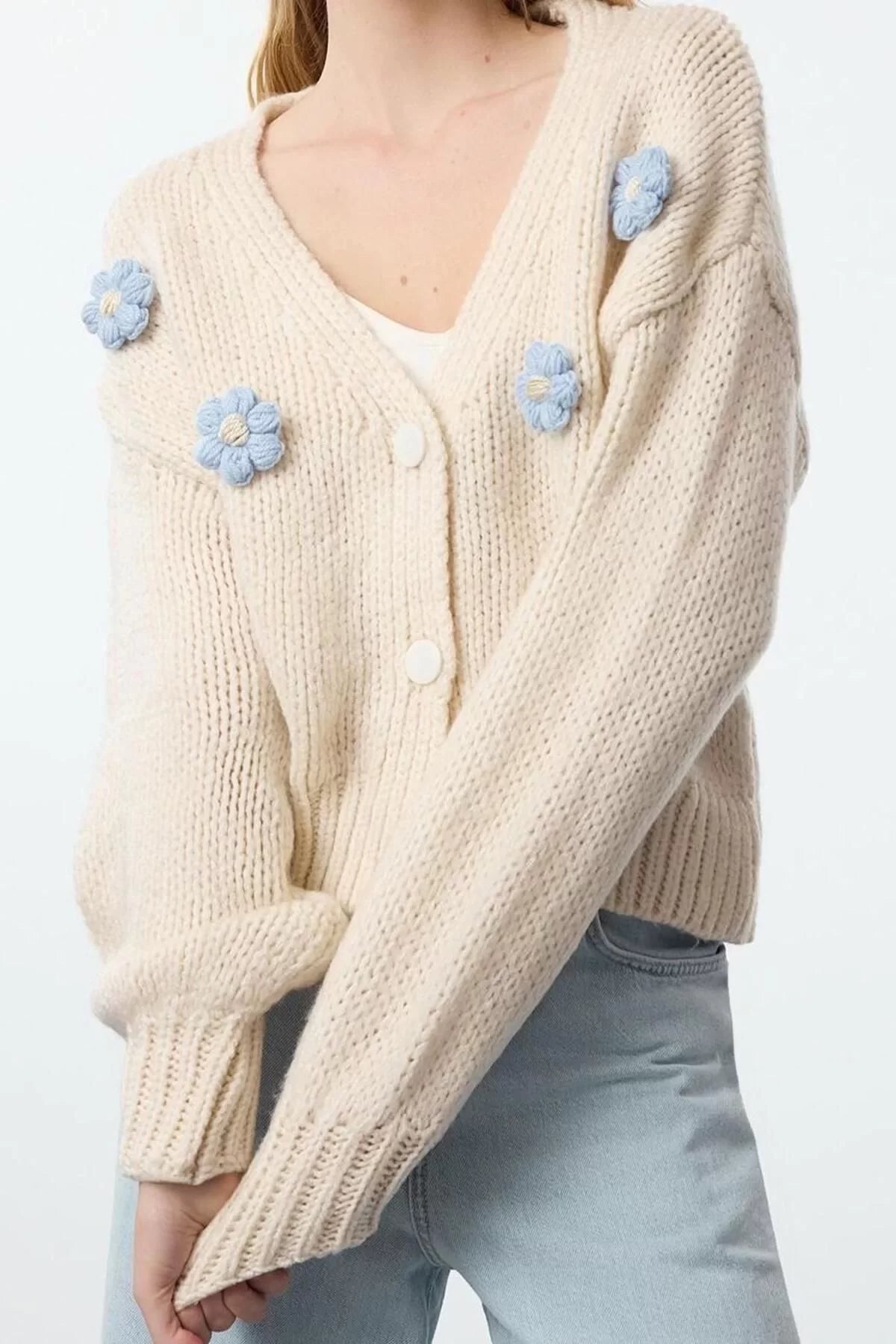 Women Fashion Stylish Regular V Neck Regular Soft Texture Rose Detailed Knitwear Cardigan