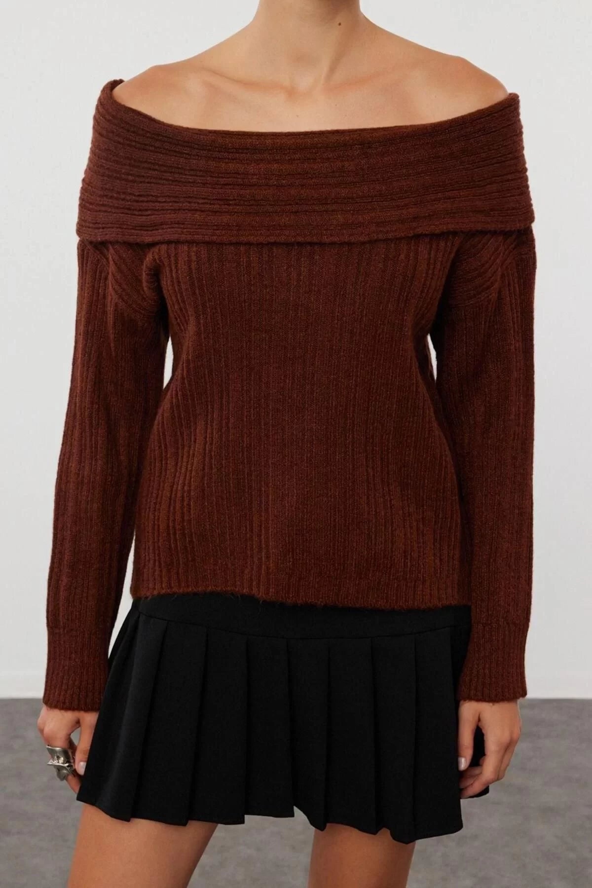 Women Fashion Stylish Carmen Collar Standard Sleeve Regular Soft Texture Knitwear Sweater