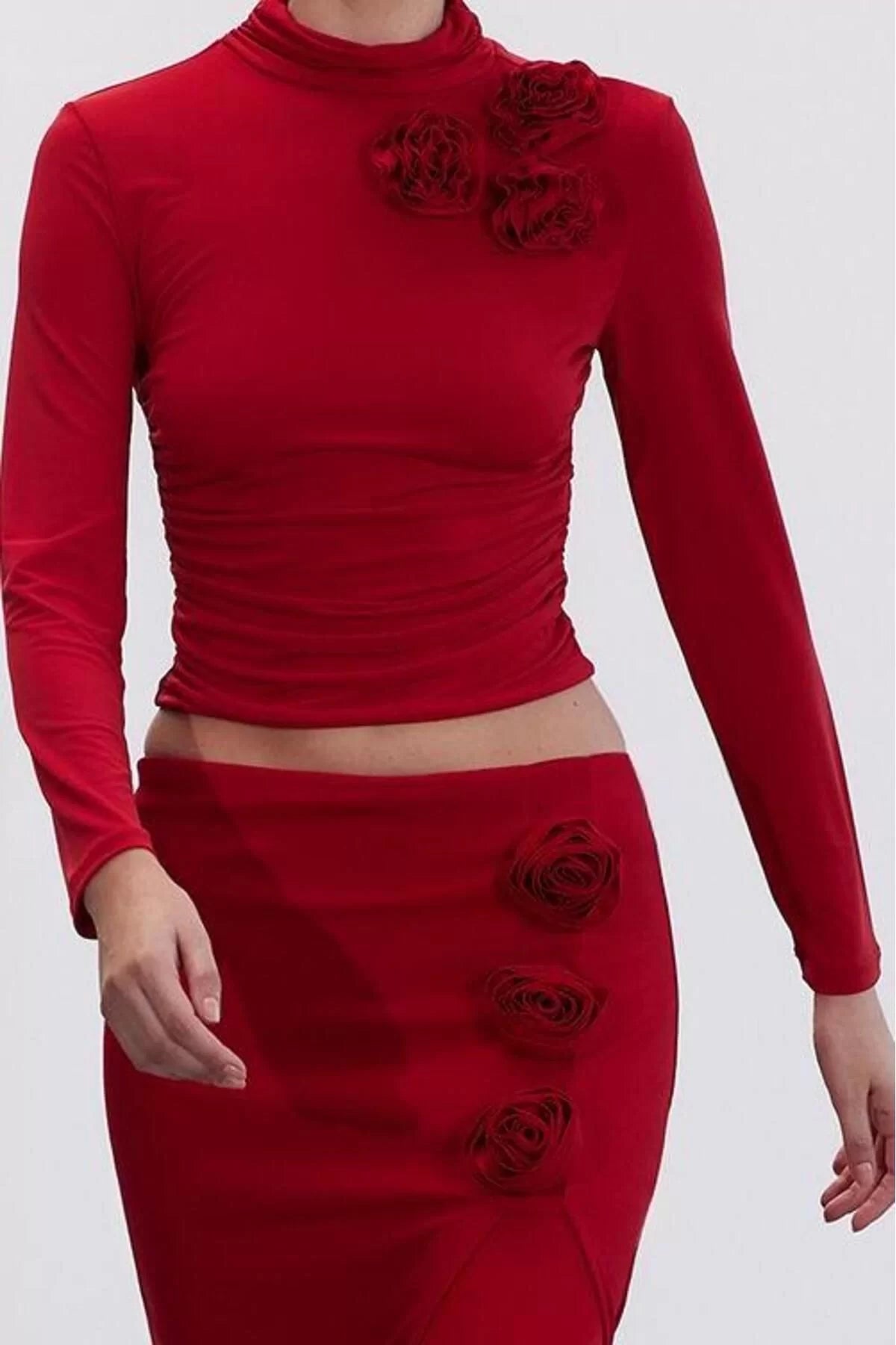 Style Women Limited Edition Rose Detailed Crepe Blouse Regular Knitted Slim Fit Pattern