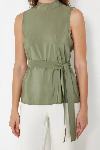 Style Women Belted Sleeveless Blouse Regular Woven Regular Pattern