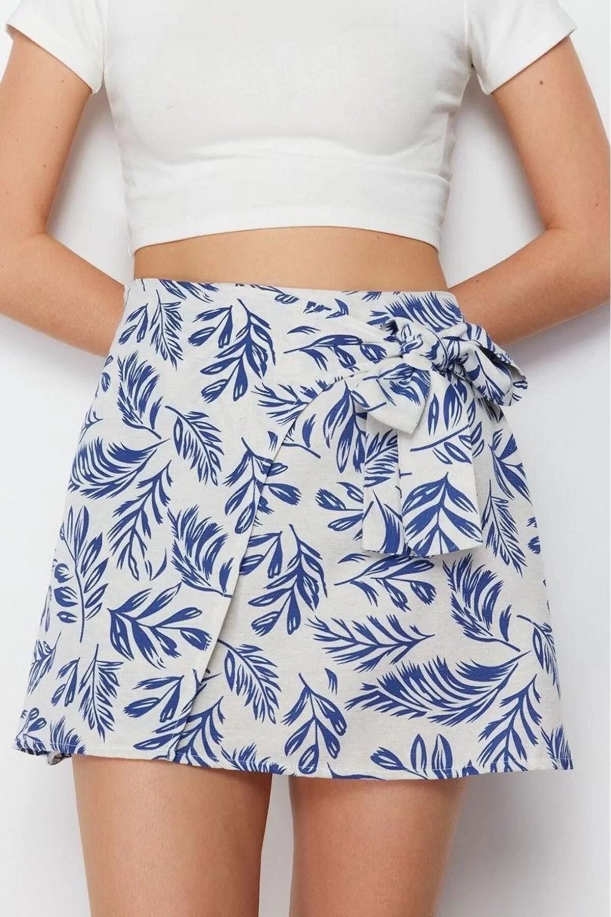 Style Regular Floral Pattern Daily Mini Length Tie Detailed Double Breasted Woven Linen Look Skirt