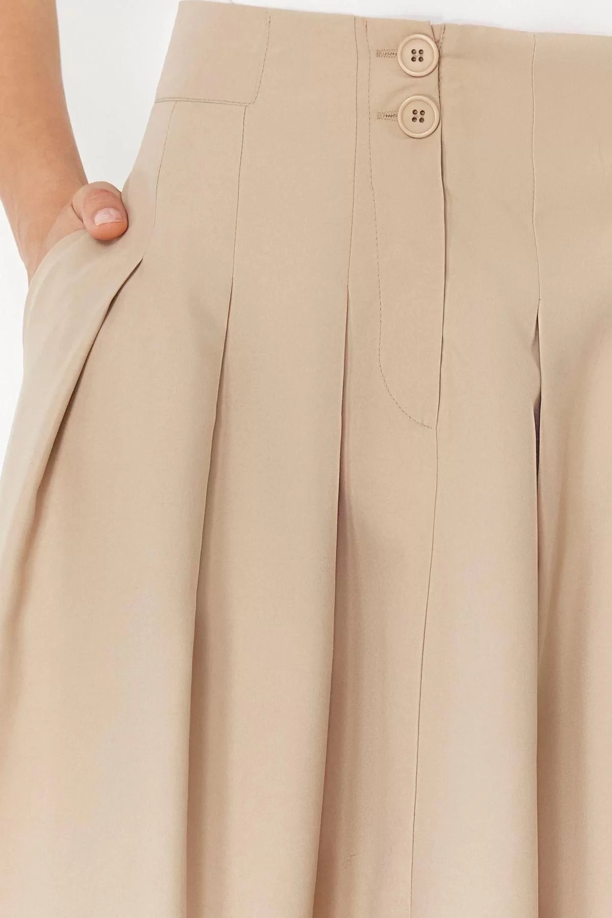 Fashion Regular Plain Pattern Daily Maxi Length Pleated Detailed Front Buttoned Midi Length Woven Skirt