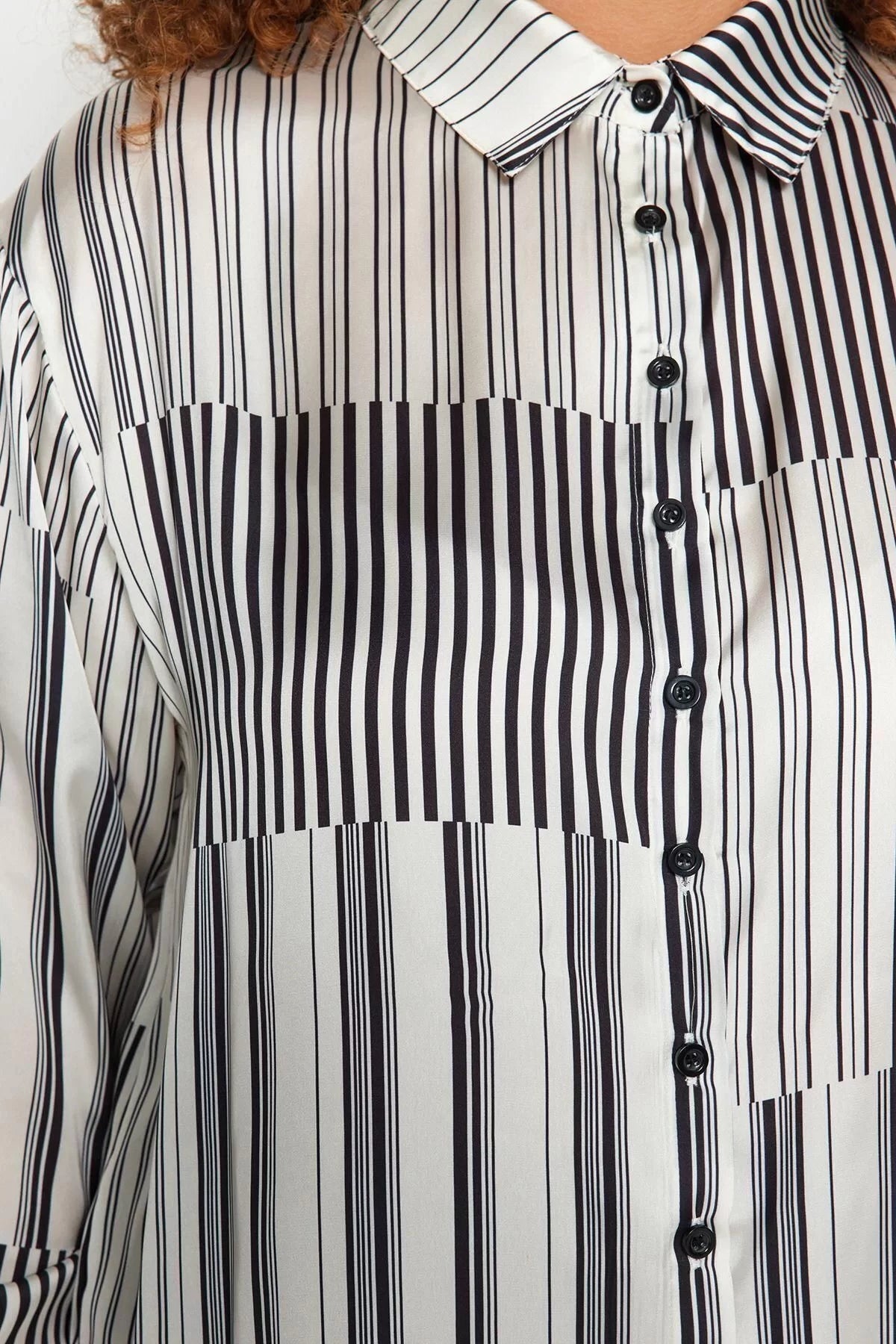 Fashion Women's Plus Size Shirt Collar Striped Pattern Casual Black White Striped Woven Shirt