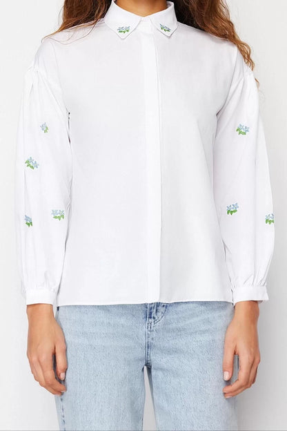 Fashion Women's Shirt Collar Floral Pattern Casual Embroidered Detailed Cotton Regular Regular Fit Woven Shirt