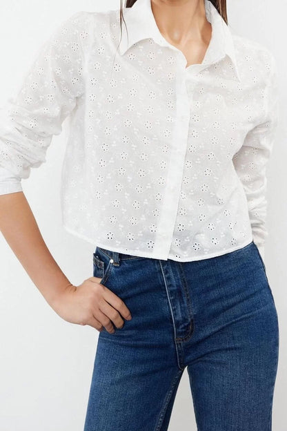 Fashion Women's Shirt Collar Plain Pattern Casual Embroidered Detailed Woven Shirt