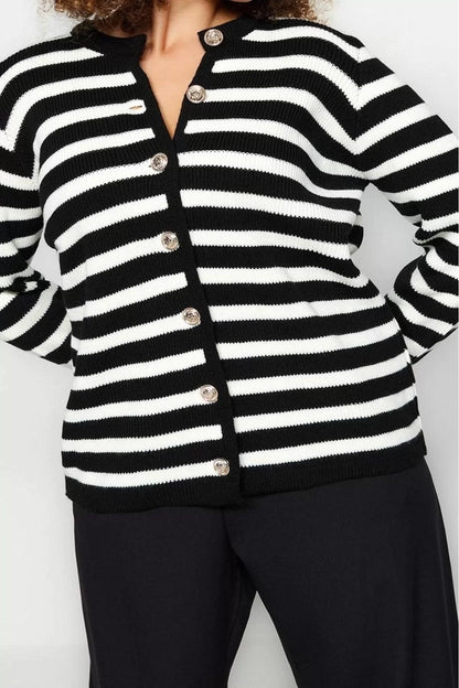 Plus Size Women Modern Style Comfortable Long Crew Neck Striped Sleeve Regular Knitwear Cardigan