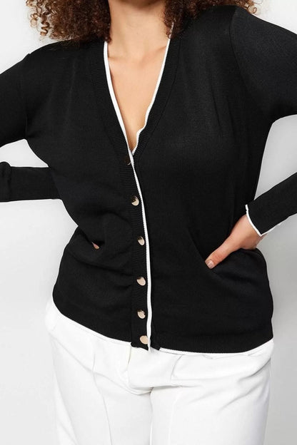 Plus Size Women Modern Style Comfortable Long V Neck Plain Sleeve Regular Knitwear Cardigan