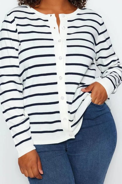 Plus Size Women Modern Style Comfortable Long Crew Neck Striped Sleeve Regular Knitwear Cardigan