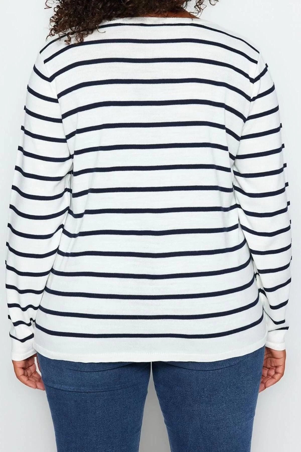 Plus Size Women Modern Style Comfortable Long Crew Neck Striped Sleeve Regular Knitwear Cardigan