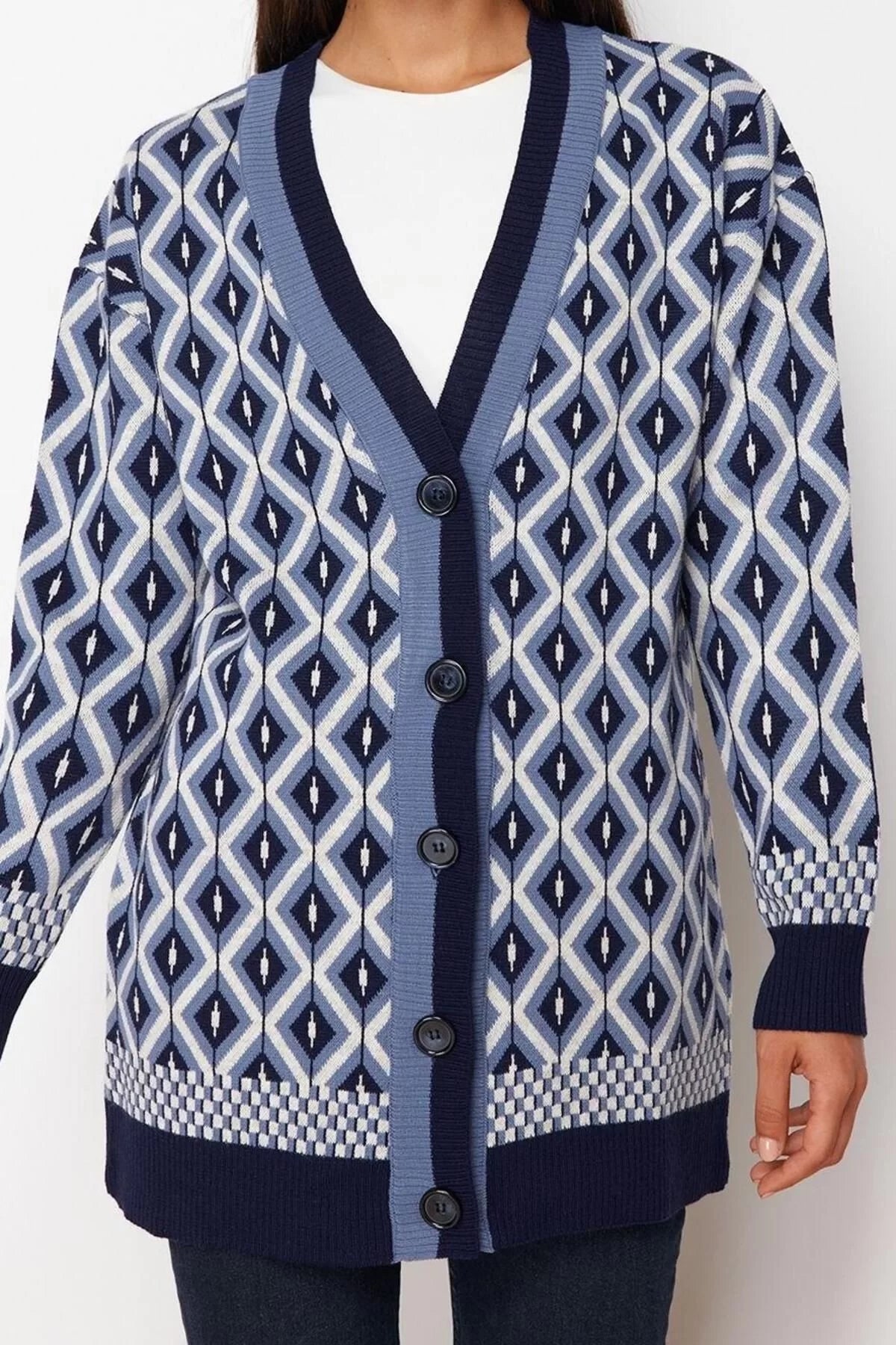 Women's Modern Style Comfortable Long V Neck Geometric Sleeve Regular Knitwear Cardigan