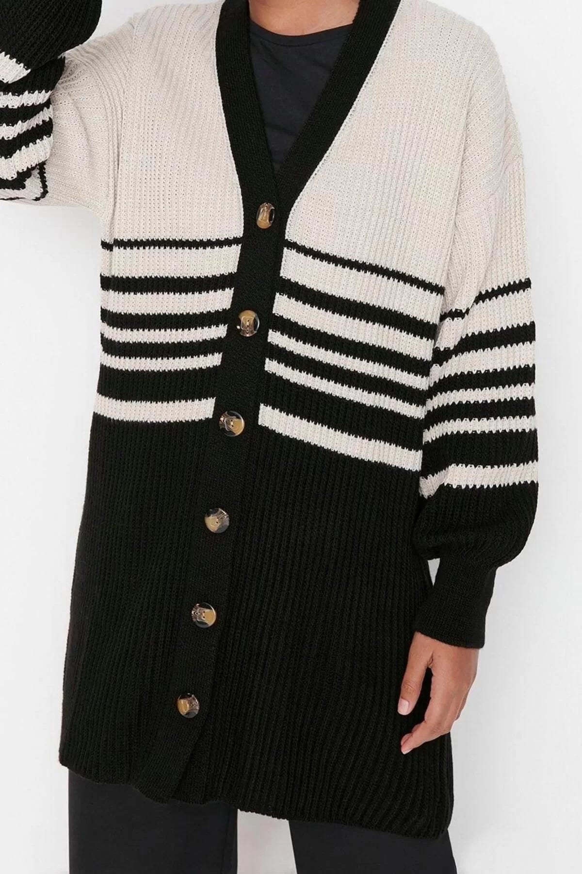 Women's Modern Style Casual Long V Neck Striped Sleeve Long Knitwear Cardigan