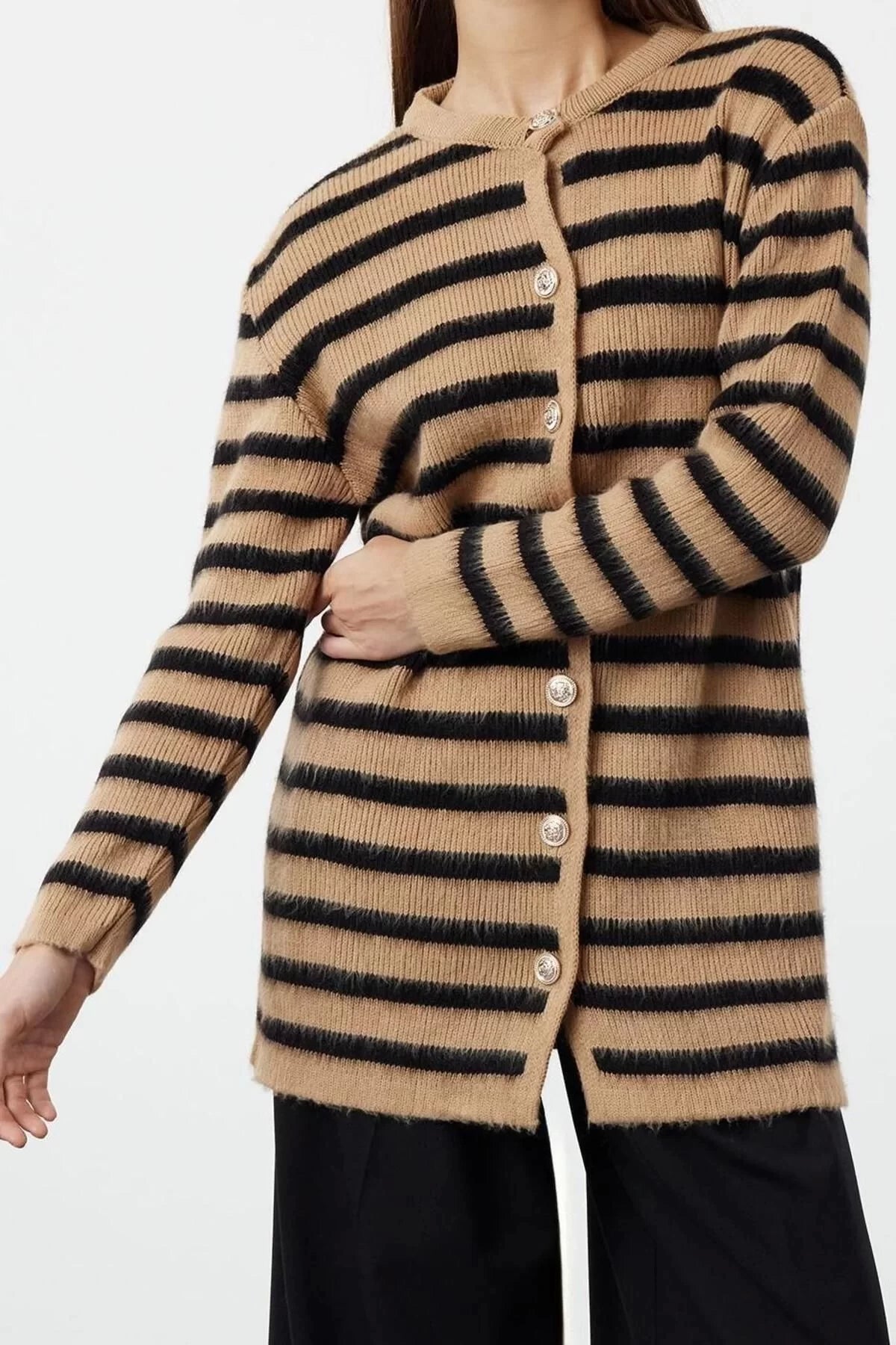 Women's Modern Style Casual Long Crew Neck Striped Sleeve Regular Knitwear Cardigan