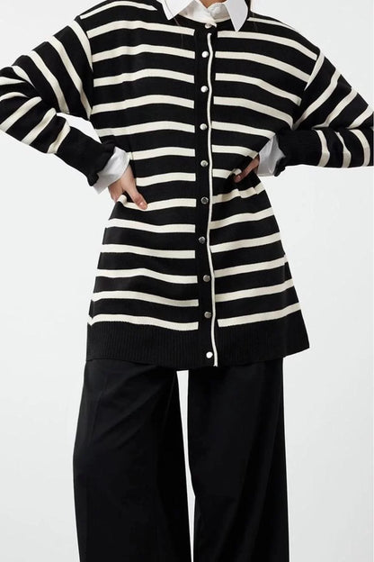 Women's Modern Style Casual Long Crew Neck Striped Sleeve Regular Knitwear Cardigan