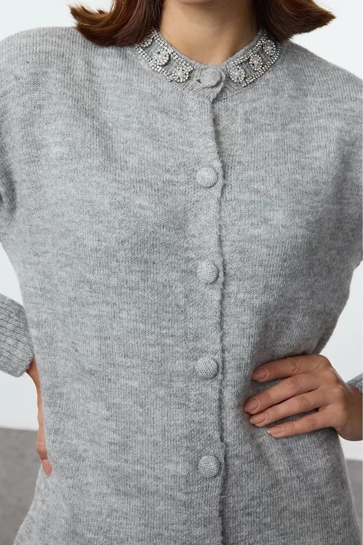 Women's Modern Style Casual Long Crew Neck Plain Sleeve Regular Knitwear Cardigan