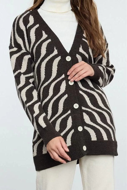 Women's Modern Style Casual Long V Neck Animal Sleeve Long Knitted Cardigan