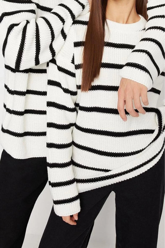 Men's Modern Style Comfortable Long Crew Neck Striped Sleeve Regular Knitwear Sweater