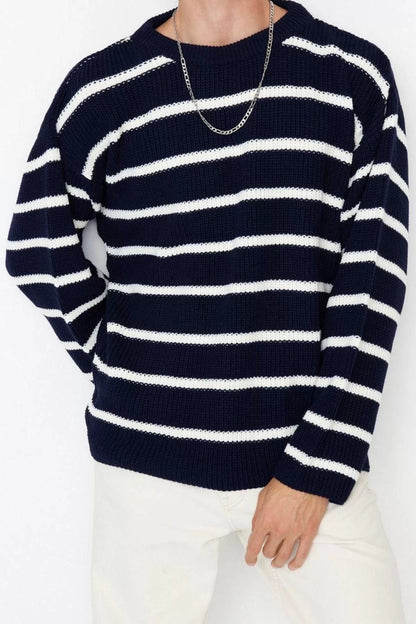 Men's Modern Style Comfortable Long Crew Neck Striped Sleeve Regular Knitwear Sweater