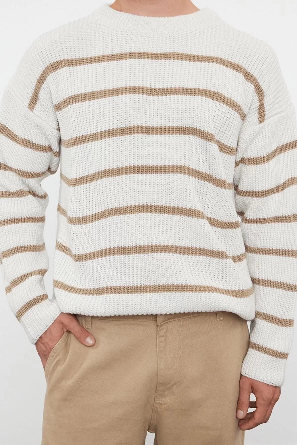 Men's Modern Style Comfortable Long Crew Neck Striped Sleeve Regular Knitwear Sweater