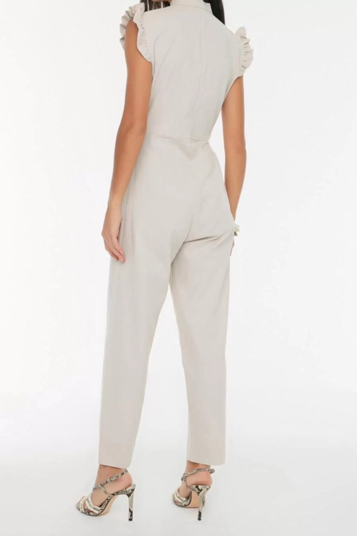 Women's Fashion Standard Sleeve Pipe Leg Judge Collar Long Stone Ruffle and Button Detailed Long Woven Jumpsuit