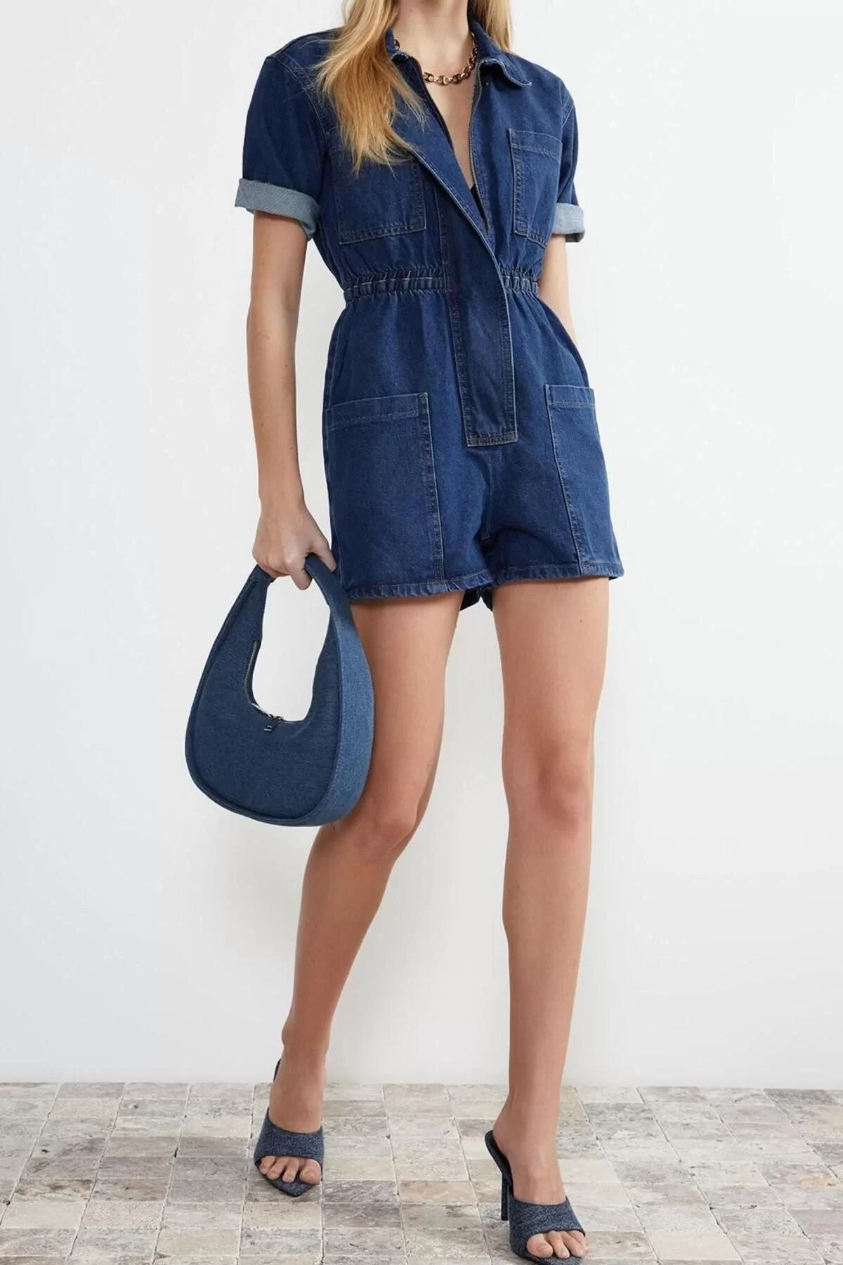 Women Fashion Standard Sleeve Straight Leg Stand Collar Plain Pattern Short Waist Elastic Denim Shorts Overalls