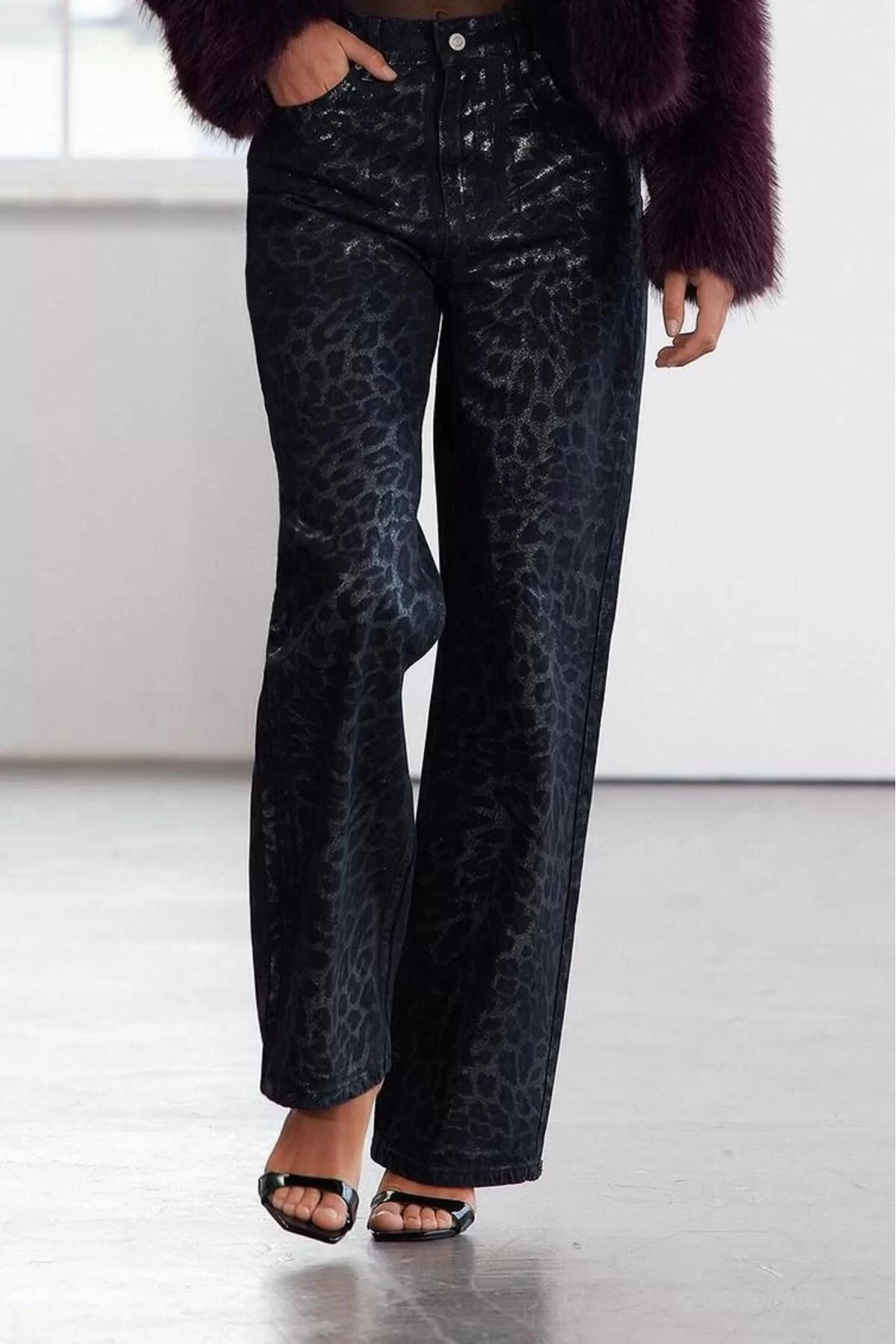 Style Women Fashion Denim Jeans Pants Long Wide Leg Leopard Foil Printed High Waist Jeans