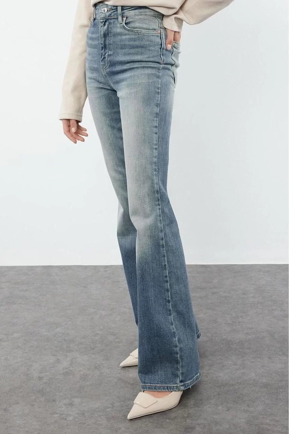 Style Women Fashion Denim Jeans Pants Long Flared Vintage Regular Waist Flared Jeans