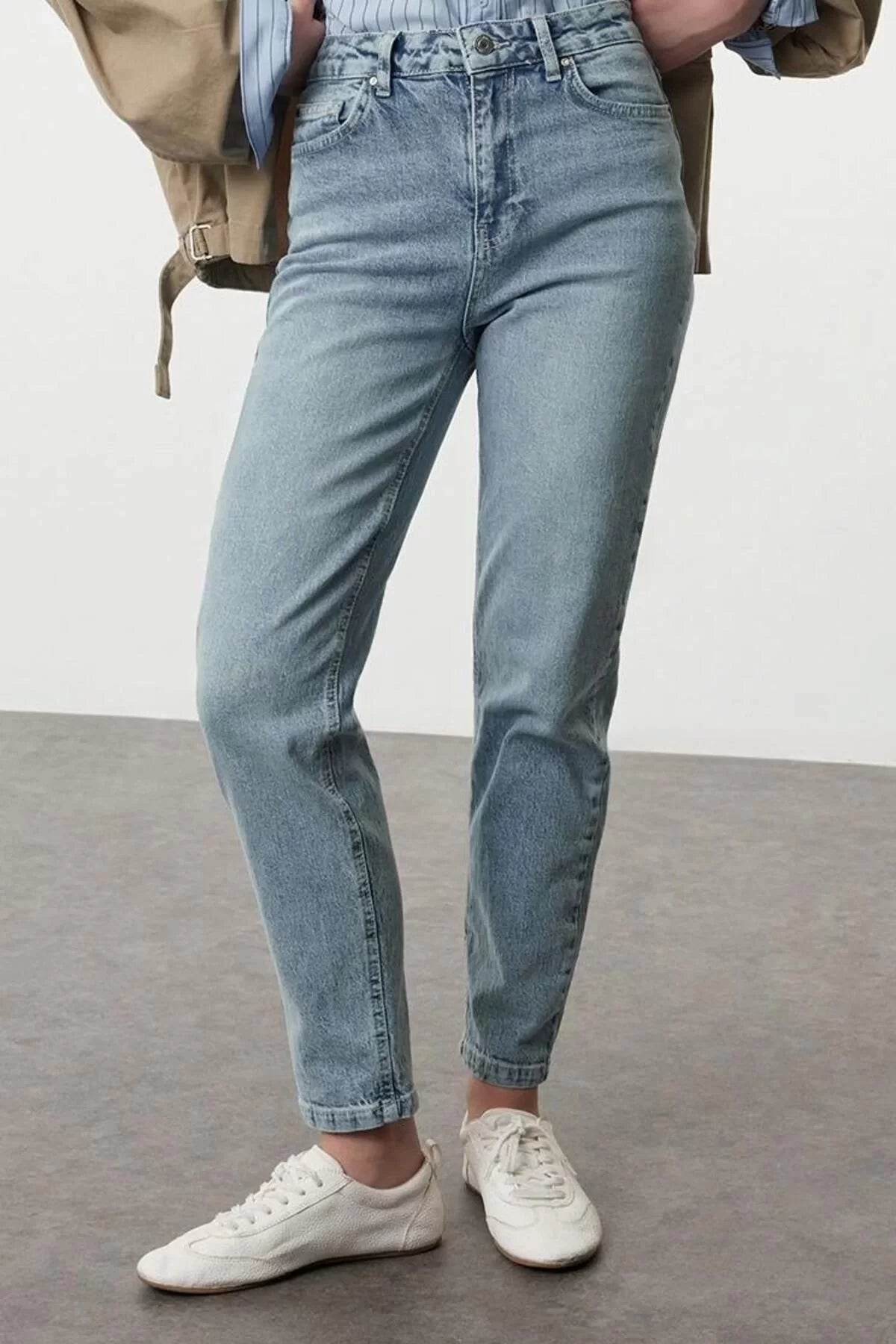 Style Women Fashion Denim Jeans Pants Long Straight Leg Normal Waist Slim Mom Jeans