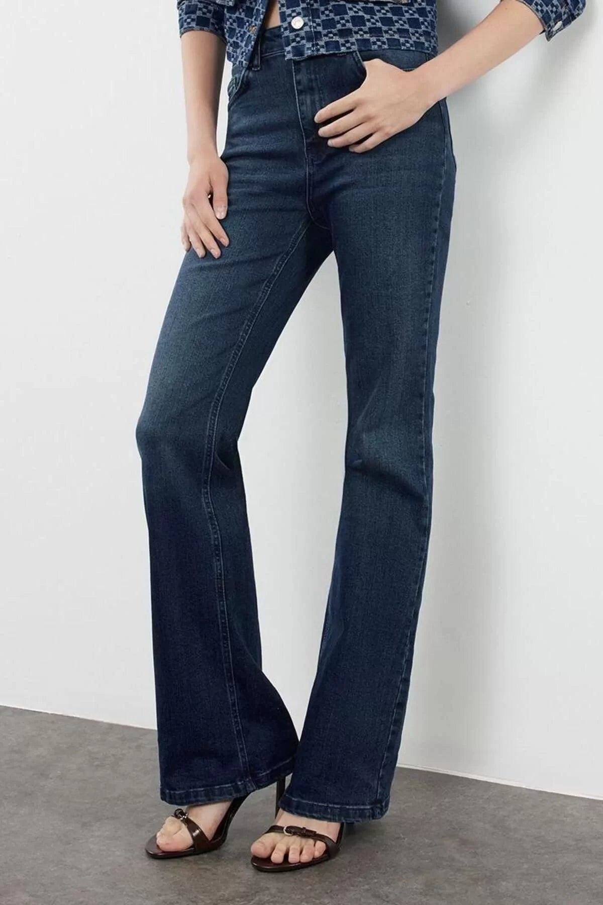 Style Women Fashion Denim Jeans Long Flared Leg High Waist Jeans