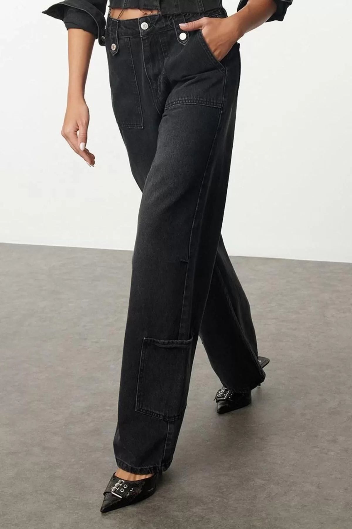 Style Women Fashion Denim Jeans Long Wide Leg High Waist Pocket Detailed Jeans