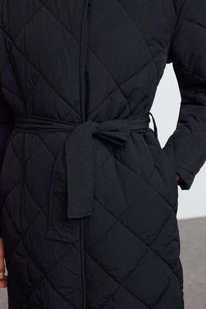 Design Plain Lined Collar Long Loose Jacket Women Oversize Belted Long Quilted Puffer Coat