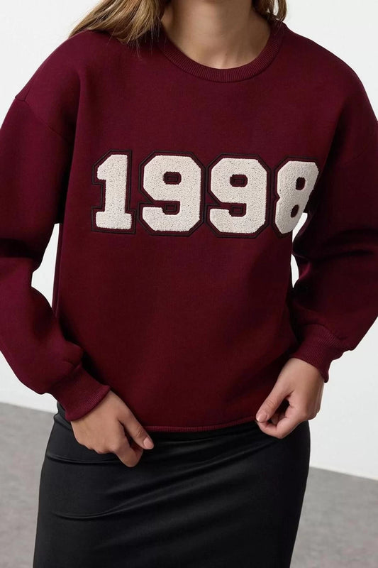 Relaxed Crew Neck Low Sleeve Long Thick Fleece Regular Cut Slogan Embroidered Knitted Sweatshirt