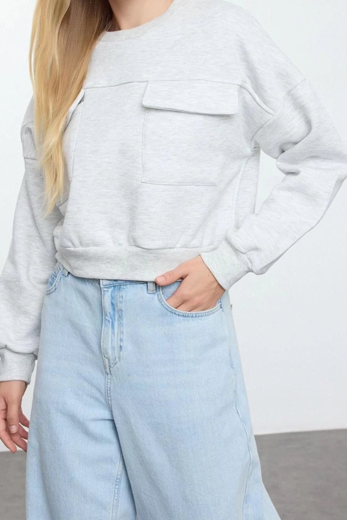 Crop Crew Neck Standard Sleeve Crop Ecru Pocket Detailed Crop Short Regular Pattern Knitted Sweatshirt