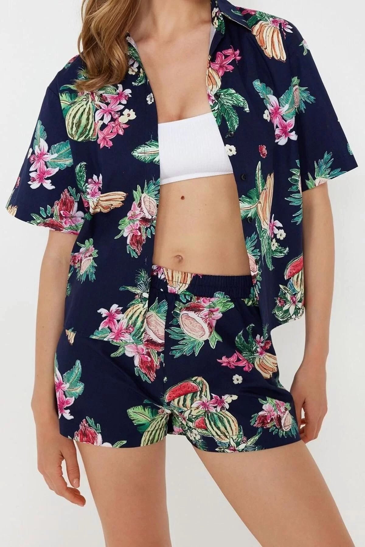 Fashion Woven Plain Shirt Collar Beach Tropical Patterned Woven Shirt Shorts Set