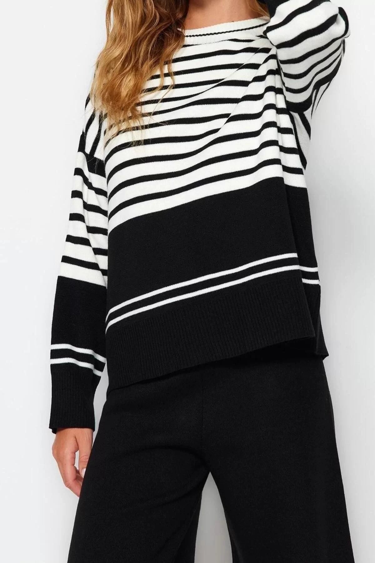 Fashion Striped Crew Neck Low Sleeve Casual Daily Stone Wide Pattern Knitwear Bottom-Top Set