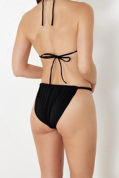 Fashion Plain Throw Cap Triangle Normal Waist Brief Black Triangle Floral Applique Regular Bikini Set