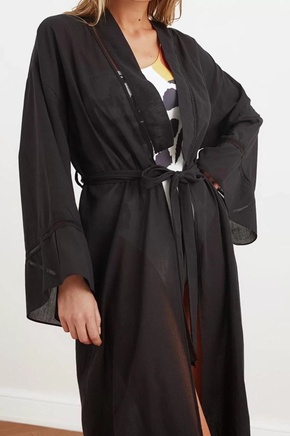 Fashion Woven Regular Pattern Long V Neck Spanish Sleeve Flamed Cotton Basic Plain Pattern Kimono Kaftan