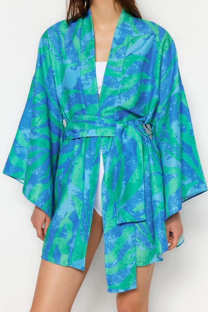 Fashion Woven Regular Pattern Crop V Neck Spanish Sleeve Kelly Basic Tropical Pattern Kimono Kaftan