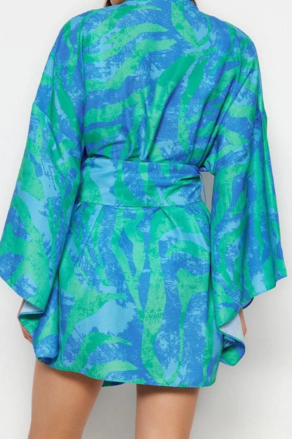 Fashion Woven Regular Pattern Crop V Neck Spanish Sleeve Kelly Basic Tropical Pattern Kimono Kaftan