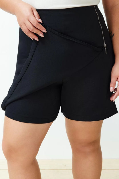 Plus Size Fashion Woven High Waist Pipe Leg Business Black Zipper Detail Shorts Skirt